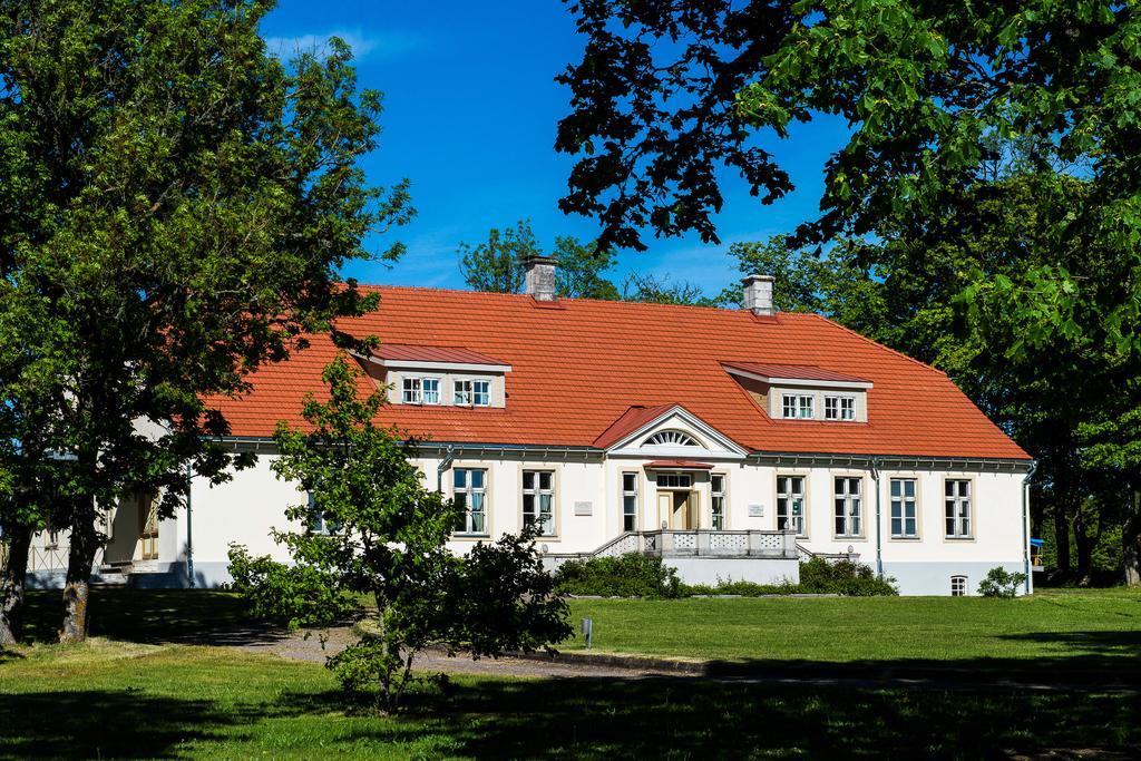 Loona Manor Guesthouse Kihelkonna Exterior foto