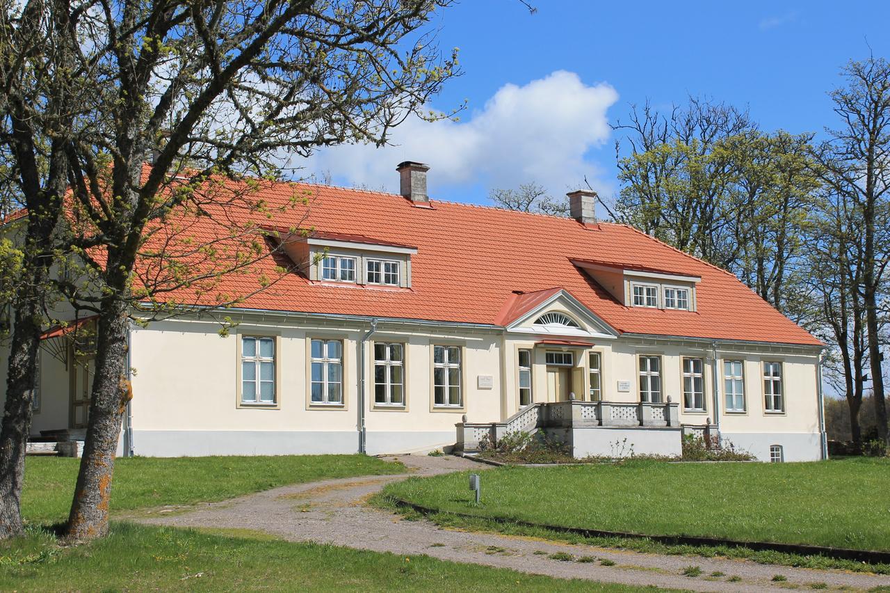 Loona Manor Guesthouse Kihelkonna Exterior foto